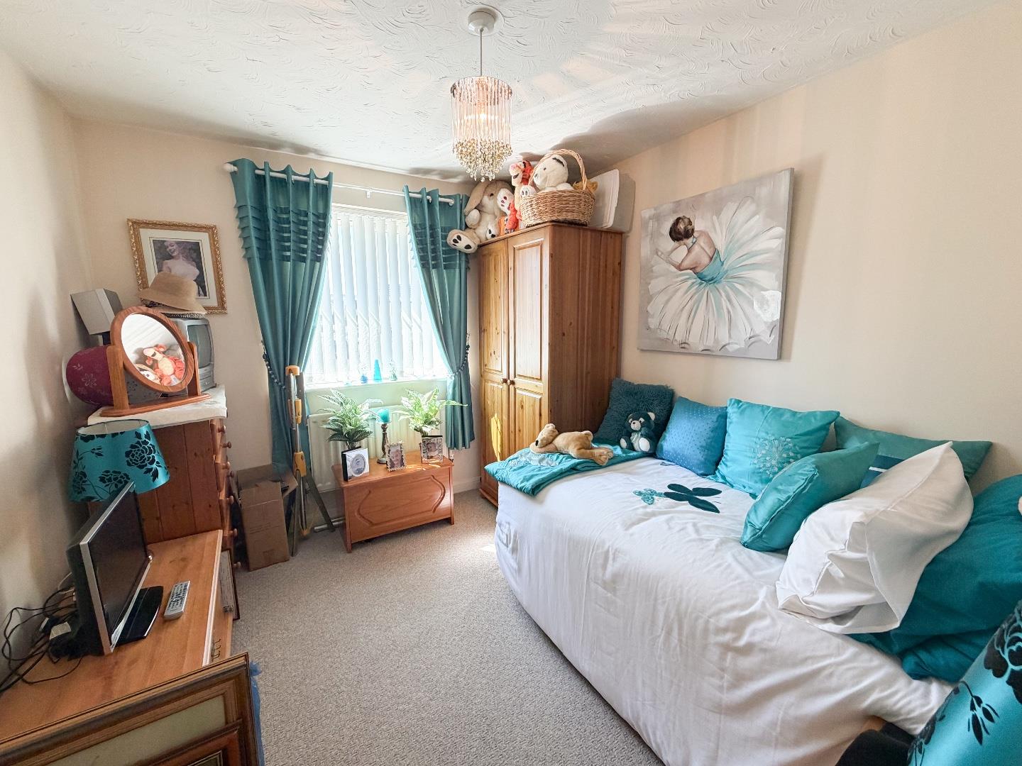 Clos Castell Newydd, Bridgend County Borough, CF31 5DR